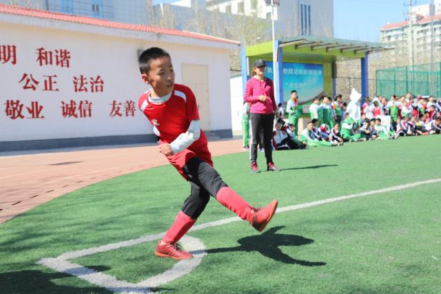 布伦森43分哈特24+13+8 尼克斯险胜步行者1-0