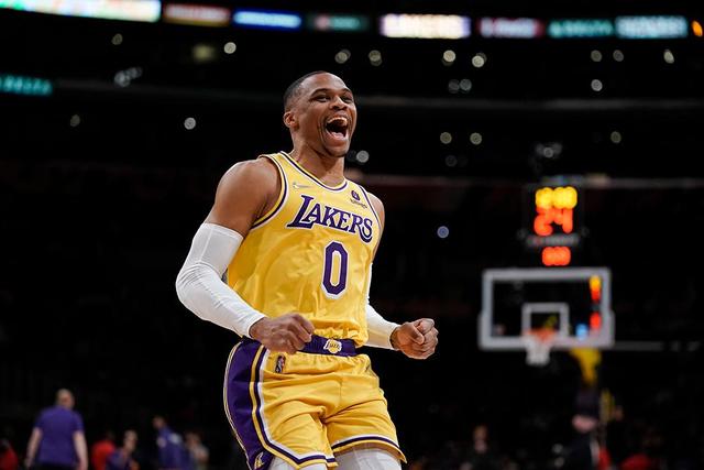 郑薇留在现场侦查决赛对手 日本23分大胜韩国